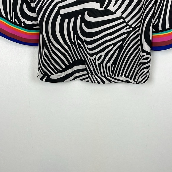 Trina Turk X Inc Zebra Print Tunic Top Pullover V Neck Kimono Sleeve Womens M - Picture 6 of 9